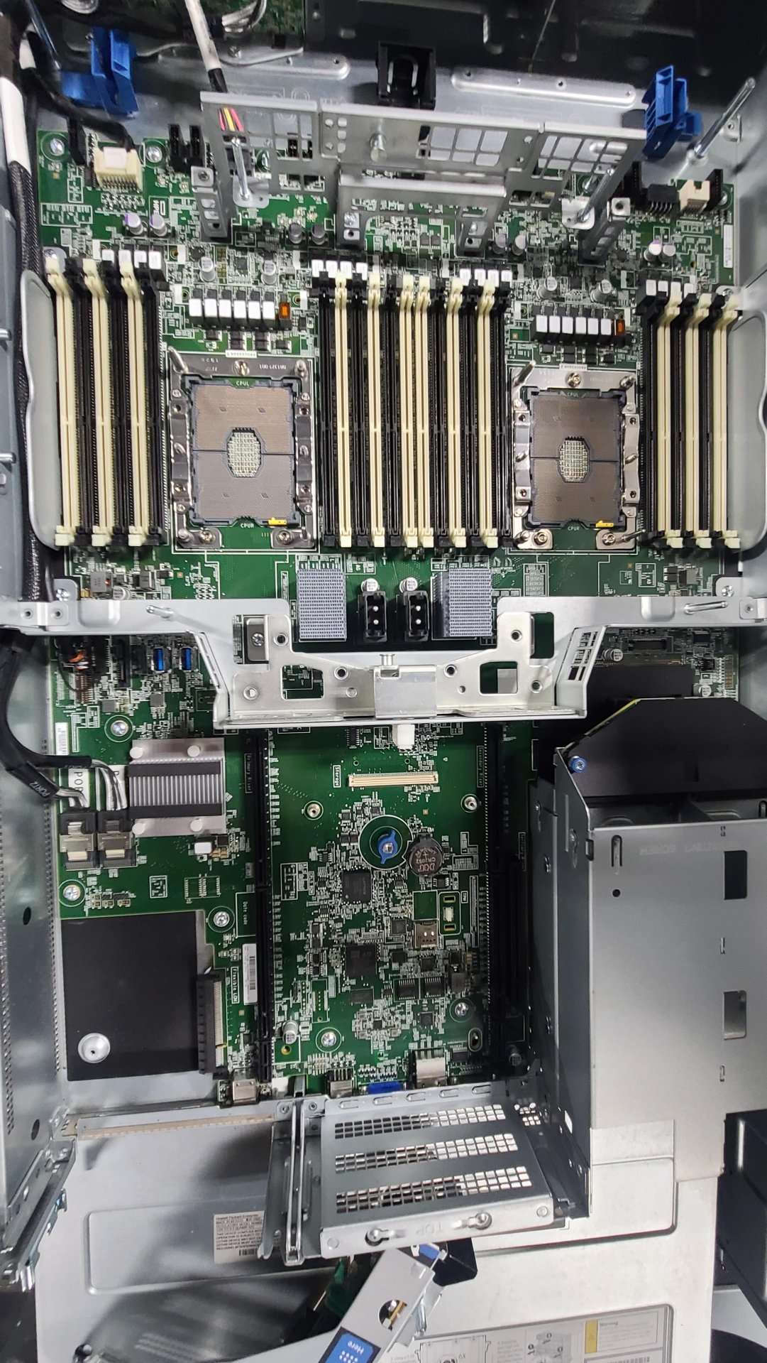 HPE ProLiant DL560 G10 Server 2TB RAM, 4x Xeon Platinum CPUs, 8x 1.2TB SSD