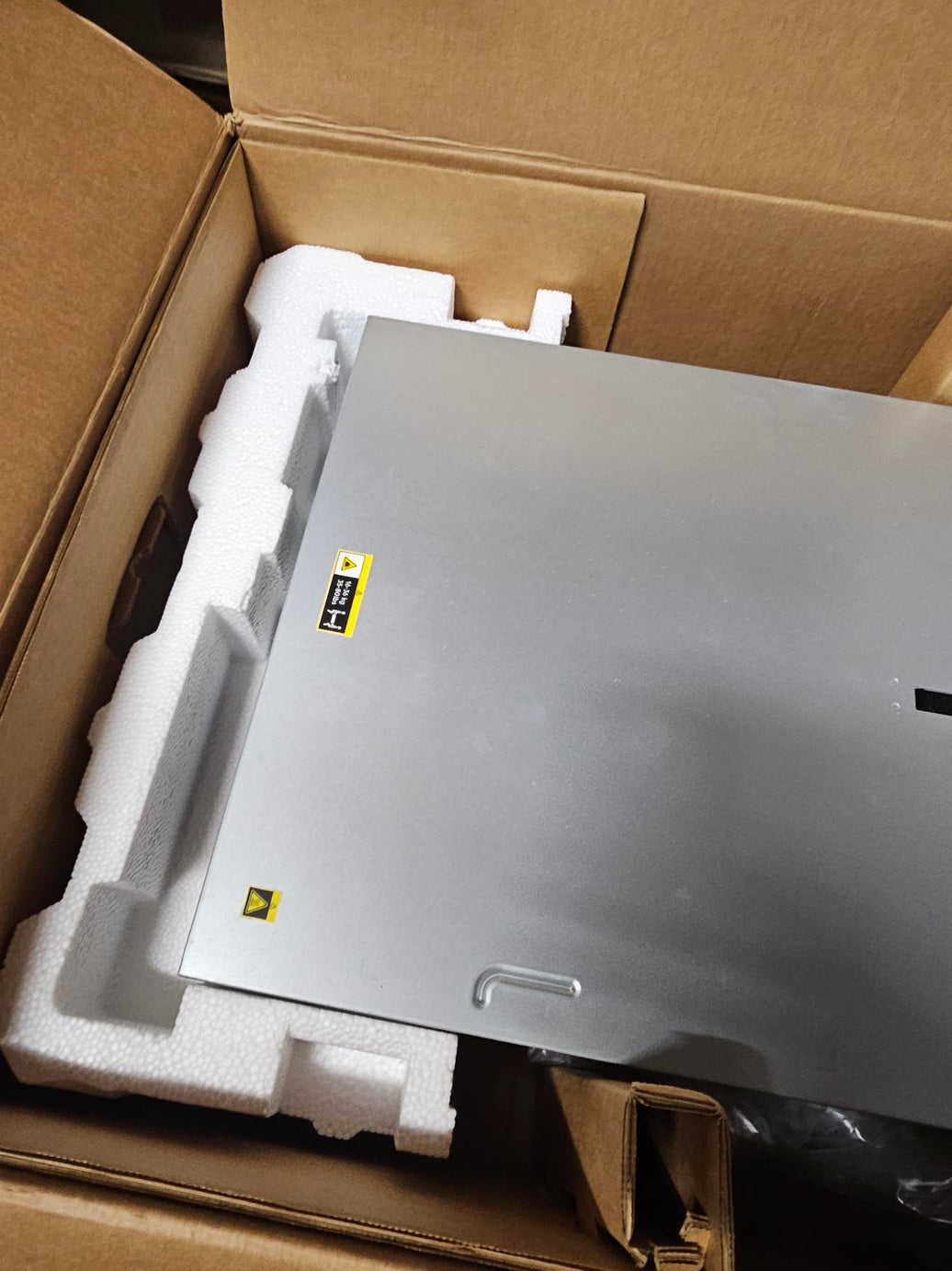 868703-b21 Simplivity DL380 G10 8SFF CTO 1xS4110 32GB P408i-a with smart battery -2x800W.