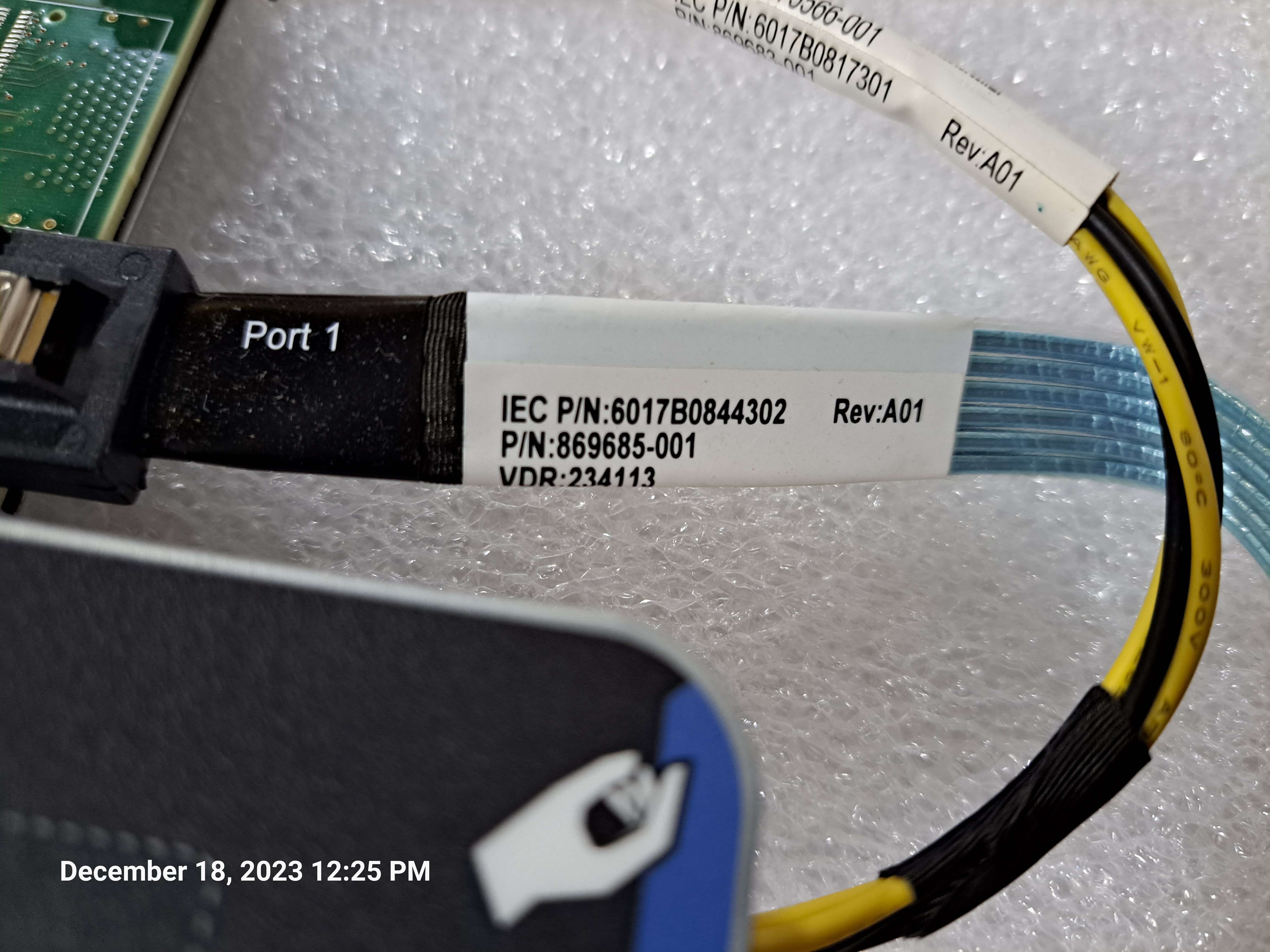 HPE 867972-B21 DL360 g10 1sff rear sas sata SFF