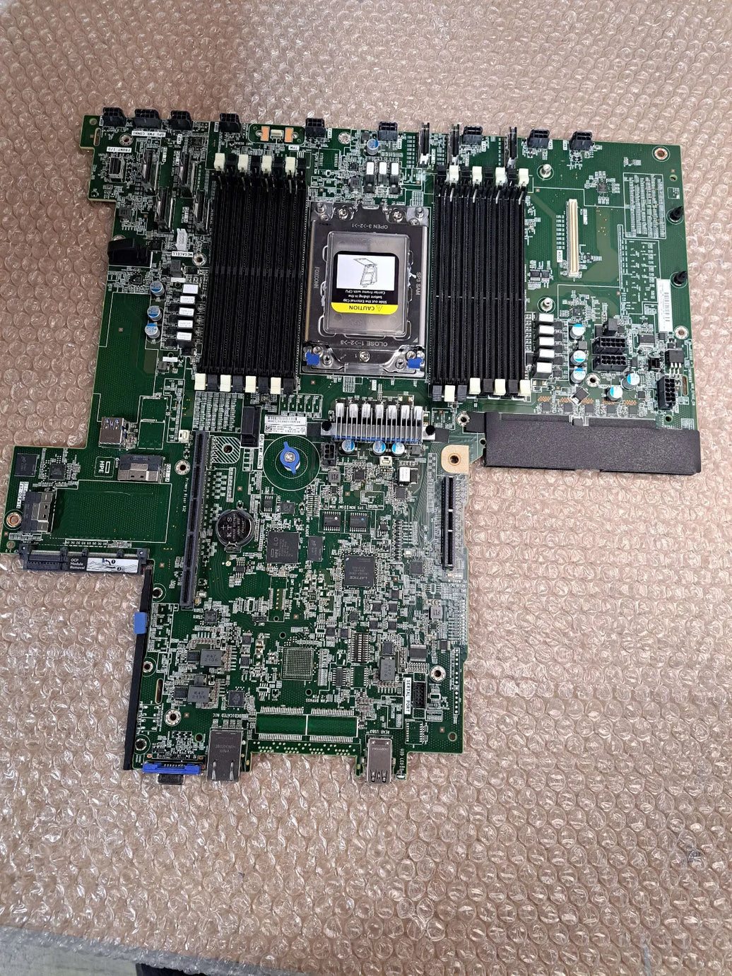 P40841-001 HPE ProLiant DL325 Gen10 Plus v2 System board P12579-004 no sub pan